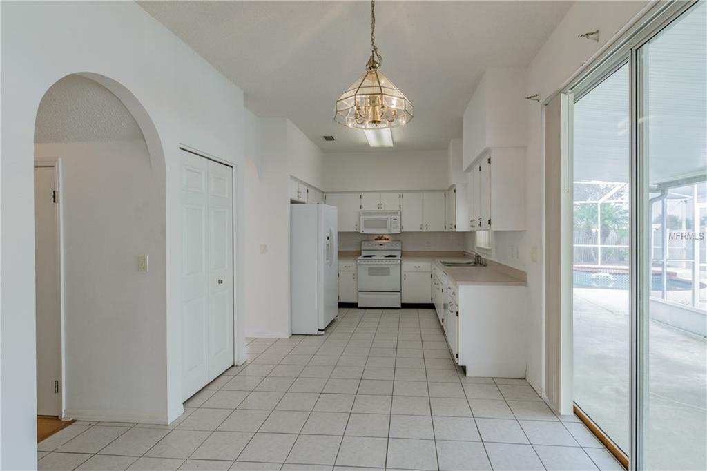 1204 RINKFIELD PLACE, BRANDON, Florida 33511, 3 Bedrooms Bedrooms, 7 Rooms Rooms,2 BathroomsBathrooms,Residential,For sale,RINKFIELD,T2928057