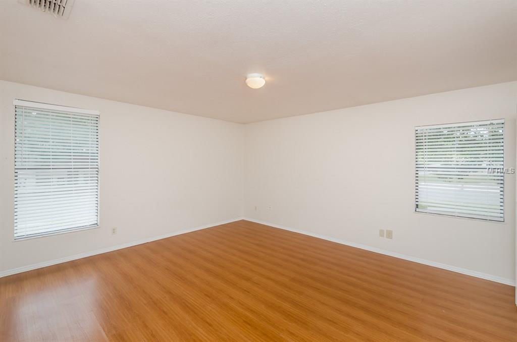 5831 PINE STREET, NEW PORT RICHEY, Florida 34652, ,Income,Short-term,PINE,U7847491