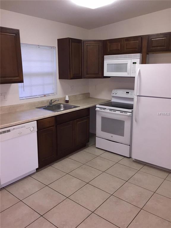 1023 E BUCHANON AVENUE, ORLANDO, Florida 32809, ,Income,For sale,BUCHANON,O5561946