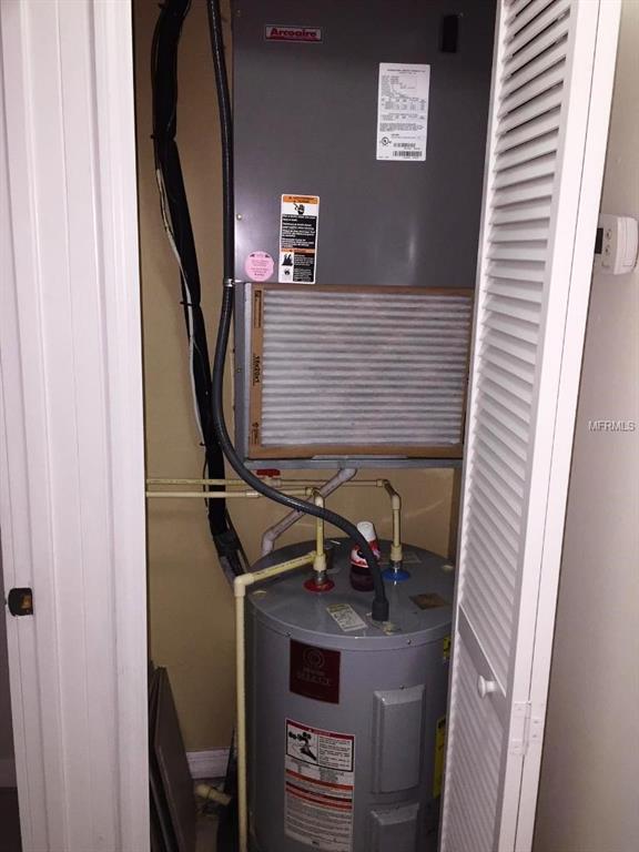 1023 E BUCHANON AVENUE, ORLANDO, Florida 32809, ,Income,For sale,BUCHANON,O5561946