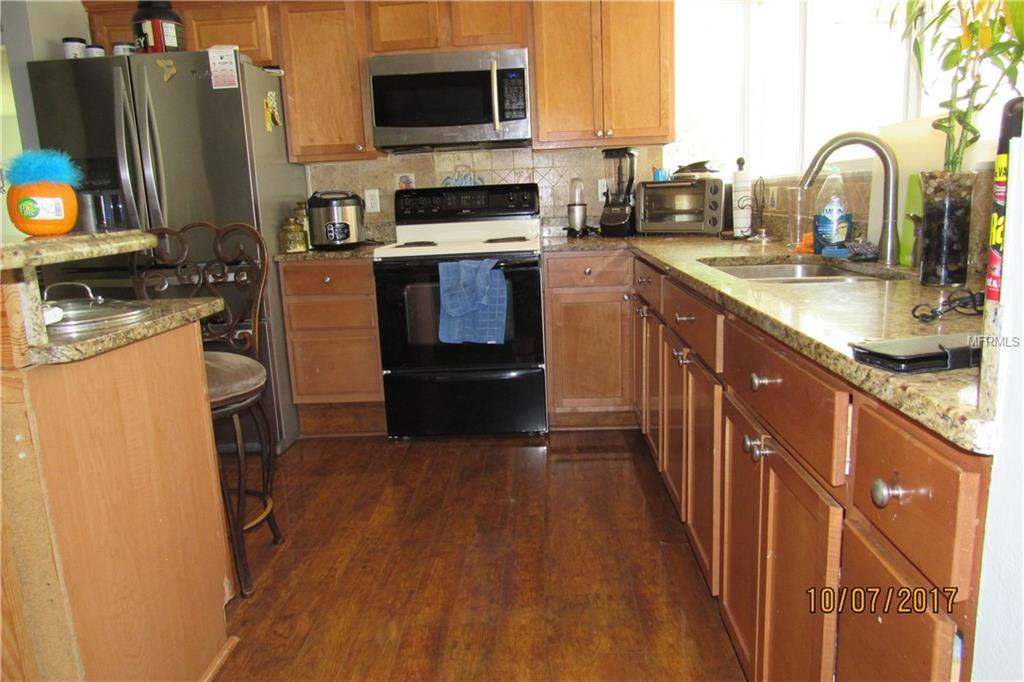 7030 OAKVIEW CIRCLE, TAMPA, Florida 33634, 4 Bedrooms Bedrooms, 6 Rooms Rooms,3 BathroomsBathrooms,Residential,For sale,OAKVIEW,U7835605