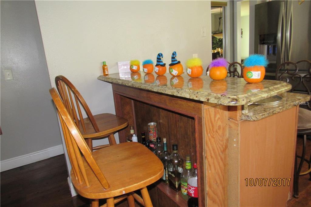 7030 OAKVIEW CIRCLE, TAMPA, Florida 33634, 4 Bedrooms Bedrooms, 6 Rooms Rooms,3 BathroomsBathrooms,Residential,For sale,OAKVIEW,U7835605