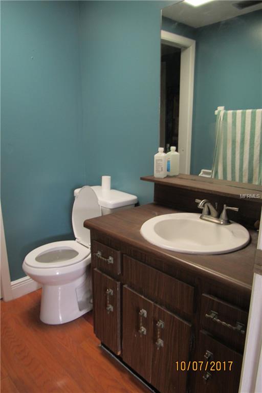 7030 OAKVIEW CIRCLE, TAMPA, Florida 33634, 4 Bedrooms Bedrooms, 6 Rooms Rooms,3 BathroomsBathrooms,Residential,For sale,OAKVIEW,U7835605