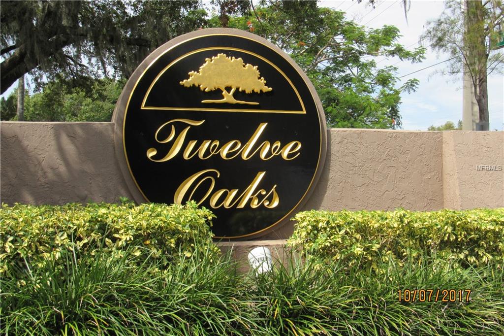 7030 OAKVIEW CIRCLE, TAMPA, Florida 33634, 4 Bedrooms Bedrooms, 6 Rooms Rooms,3 BathroomsBathrooms,Residential,For sale,OAKVIEW,U7835605