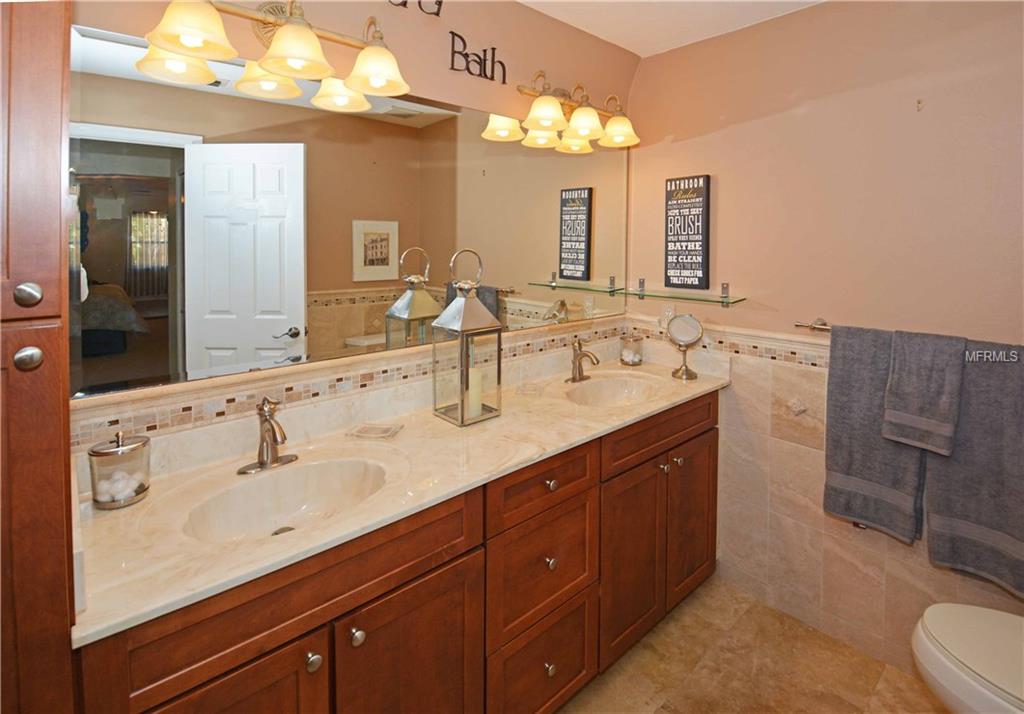 7001 10TH STREET S, ST PETERSBURG, Florida 33705, 4 Bedrooms Bedrooms, 3 Rooms Rooms,2 BathroomsBathrooms,Residential,For sale,10TH,U7837663