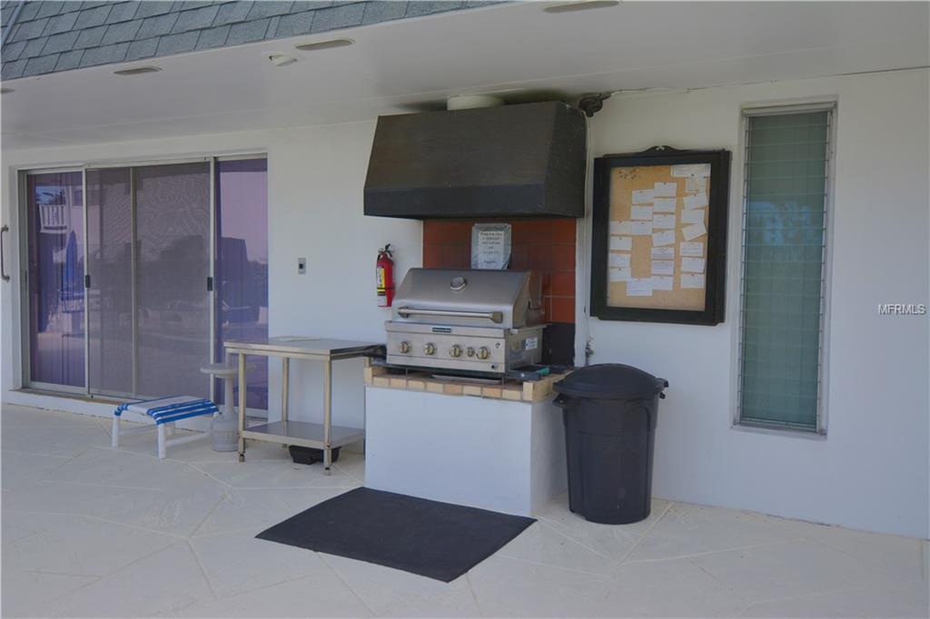 2929 SE OCEAN BOULEVARD, STUART, Florida 34996, 2 Bedrooms Bedrooms, 6 Rooms Rooms,2 BathroomsBathrooms,Residential,For sale,OCEAN,O5548140