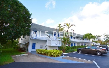 2929 SE OCEAN BOULEVARD, STUART, Florida 34996, 2 Bedrooms Bedrooms, 6 Rooms Rooms,2 BathroomsBathrooms,Residential,For sale,OCEAN,O5548140