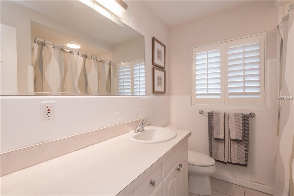 7886 4TH AVENUE S, ST PETERSBURG, Florida 33707, 3 Bedrooms Bedrooms, 3 Rooms Rooms,2 BathroomsBathrooms,Residential,For sale,4TH,U7840590