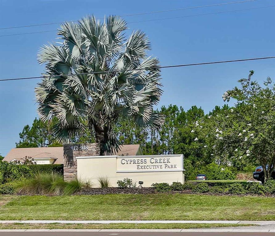 920 CYPRESS VILLAGE BOULEVARD, RUSKIN, Florida 33573, ,Commercial,For sale,CYPRESS VILLAGE,T2839009