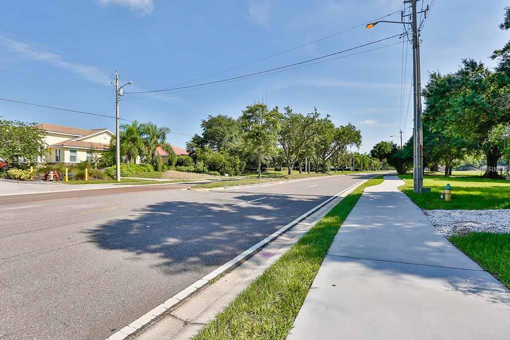 944 CYPRESS VILLAGE BOULEVARD, RUSKIN, Florida 33573, ,Commercial,For sale,CYPRESS VILLAGE,T2839016
