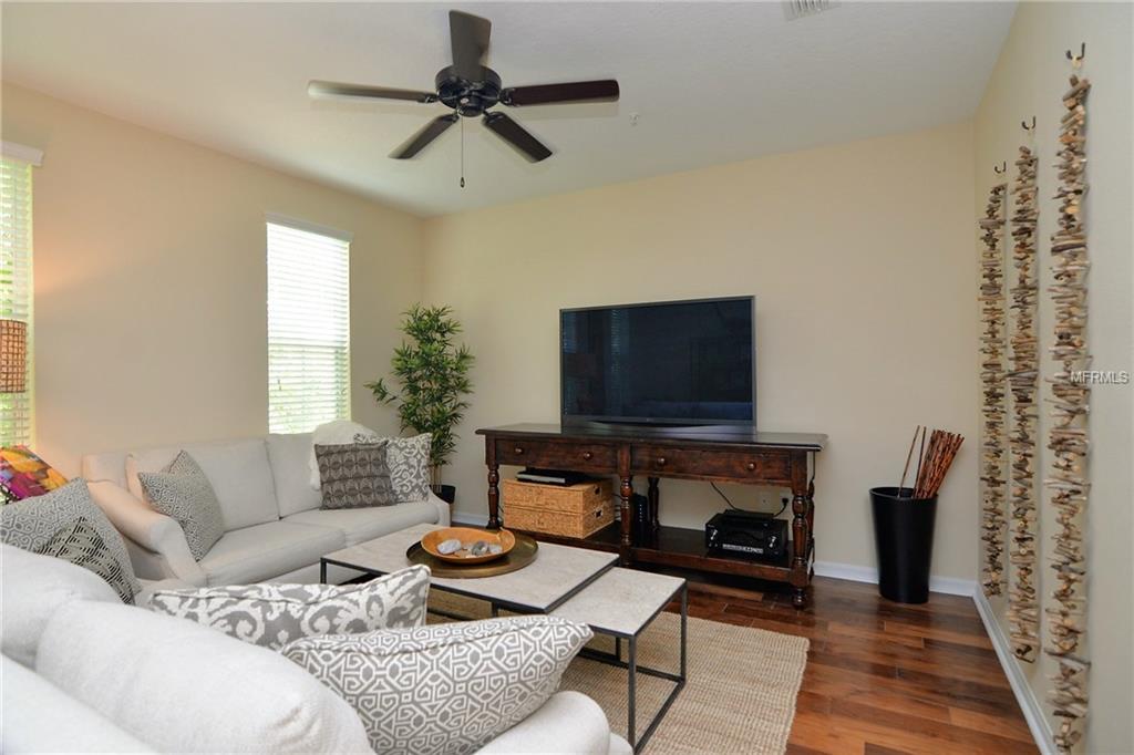 2037 COULSON ALLEY, ORLANDO, Florida 32814, 4 Bedrooms Bedrooms, 9 Rooms Rooms,2 BathroomsBathrooms,Residential,For sale,COULSON,O5555197