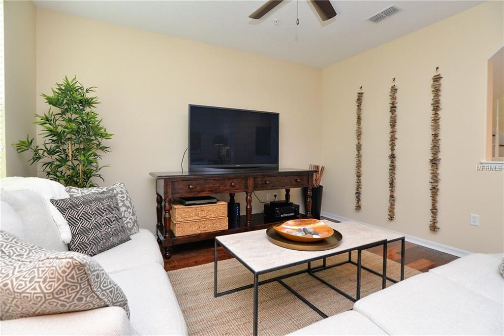 2037 COULSON ALLEY, ORLANDO, Florida 32814, 4 Bedrooms Bedrooms, 9 Rooms Rooms,2 BathroomsBathrooms,Residential,For sale,COULSON,O5555197