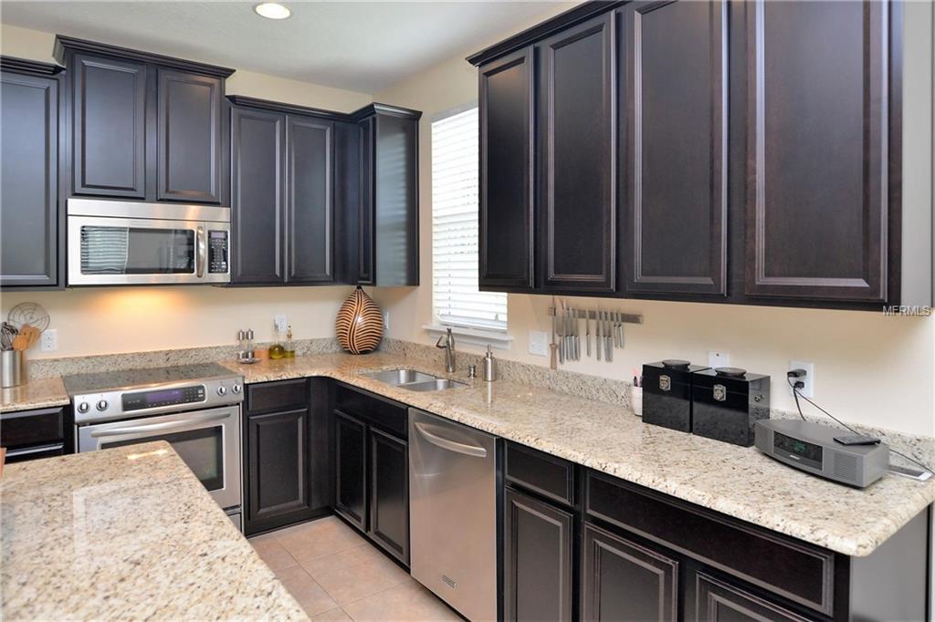 2037 COULSON ALLEY, ORLANDO, Florida 32814, 4 Bedrooms Bedrooms, 9 Rooms Rooms,2 BathroomsBathrooms,Residential,For sale,COULSON,O5555197