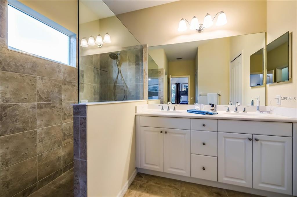 4922 BOSTON COMMON GLEN, LAKEWOOD RANCH, Florida 34211, 4 Bedrooms Bedrooms, 6 Rooms Rooms,2 BathroomsBathrooms,Residential,For sale,BOSTON COMMON,A4207320