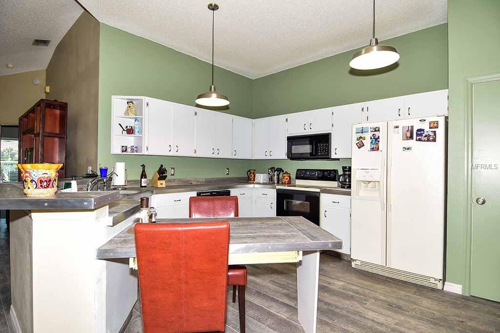 2314 NEW ORCHARD COURT, SUN CITY CENTER, Florida 33573, 2 Bedrooms Bedrooms, 5 Rooms Rooms,2 BathroomsBathrooms,Residential,For sale,NEW ORCHARD,T2924856