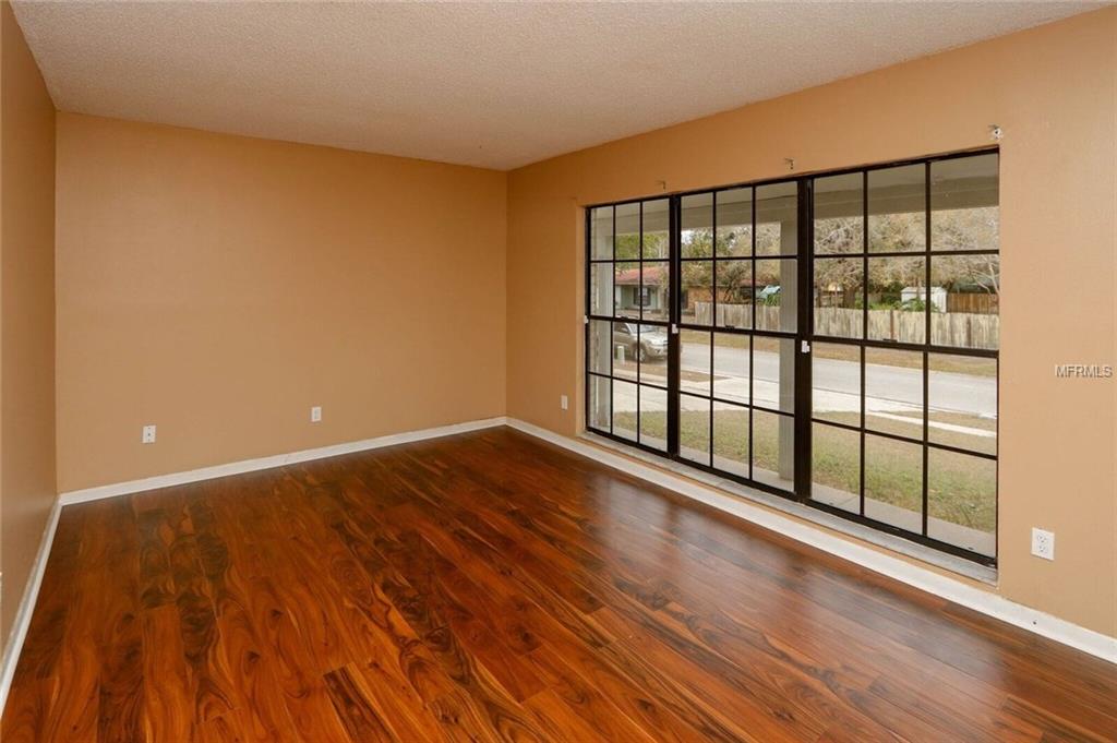 8019 CAPWOOD AVENUE, TEMPLE TERRACE, Florida 33637, 4 Bedrooms Bedrooms, 4 Rooms Rooms,3 BathroomsBathrooms,Residential,For sale,CAPWOOD,U7846158