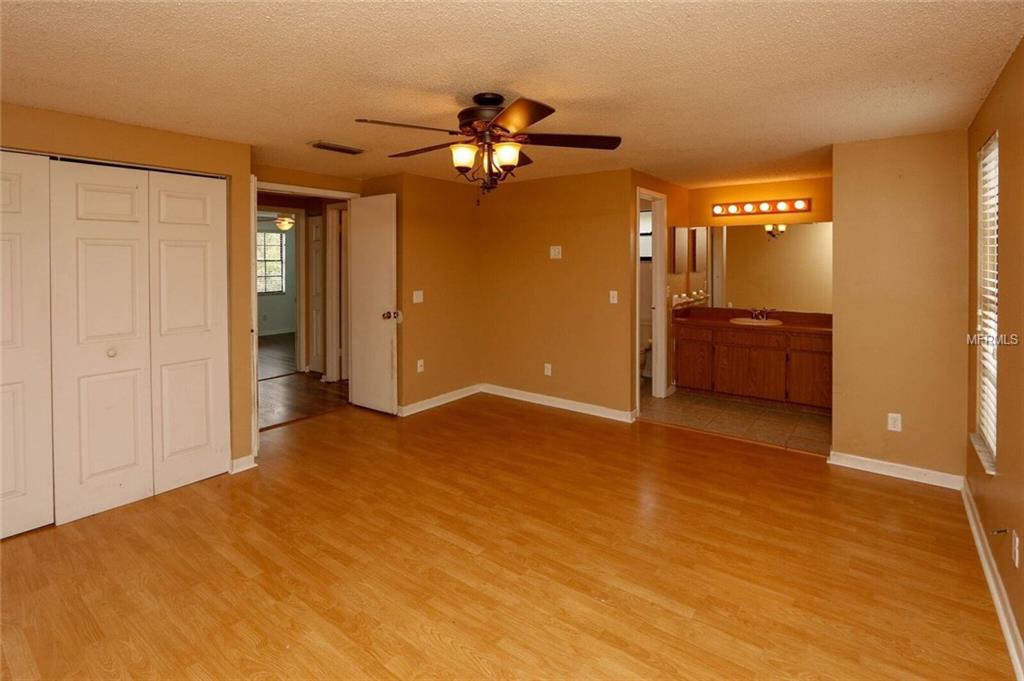 8019 CAPWOOD AVENUE, TEMPLE TERRACE, Florida 33637, 4 Bedrooms Bedrooms, 4 Rooms Rooms,3 BathroomsBathrooms,Residential,For sale,CAPWOOD,U7846158