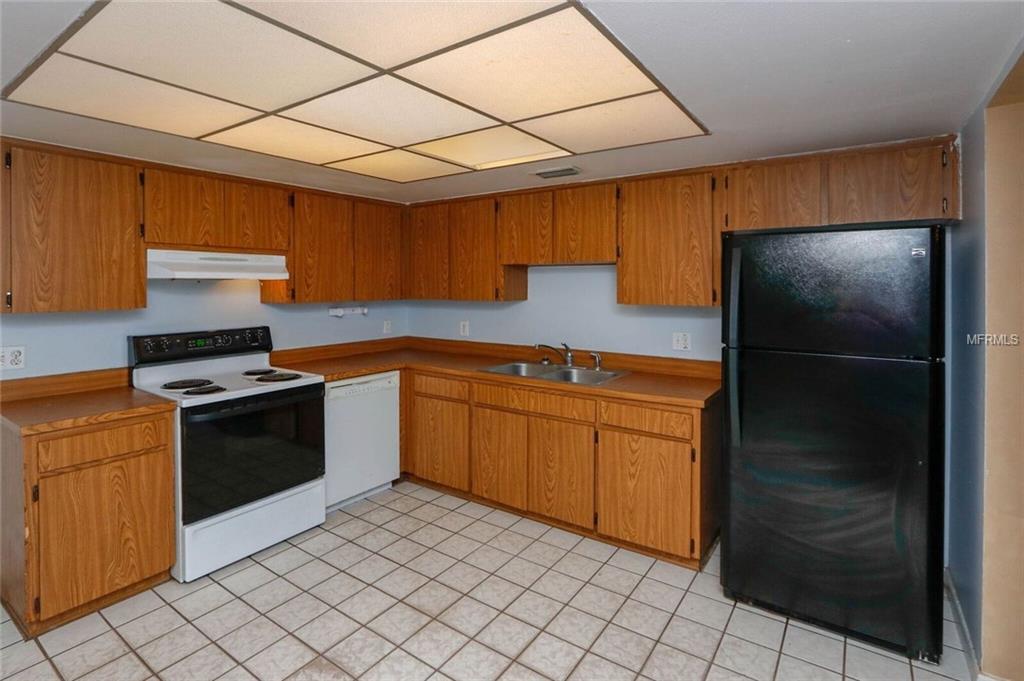 8019 CAPWOOD AVENUE, TEMPLE TERRACE, Florida 33637, 4 Bedrooms Bedrooms, 4 Rooms Rooms,3 BathroomsBathrooms,Residential,For sale,CAPWOOD,U7846158