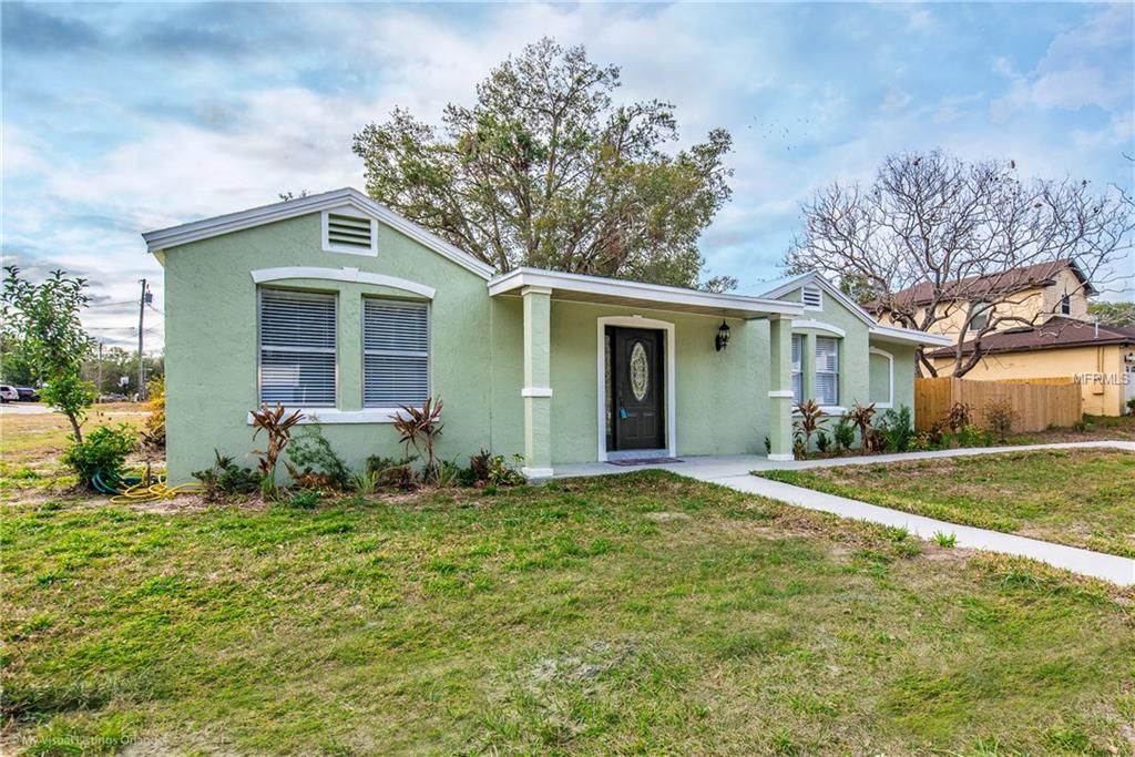 422 S HUDSON STREET, ORLANDO, Florida 32835, 4 Bedrooms Bedrooms, 7 Rooms Rooms,2 BathroomsBathrooms,Residential,For sale,HUDSON,O5560156