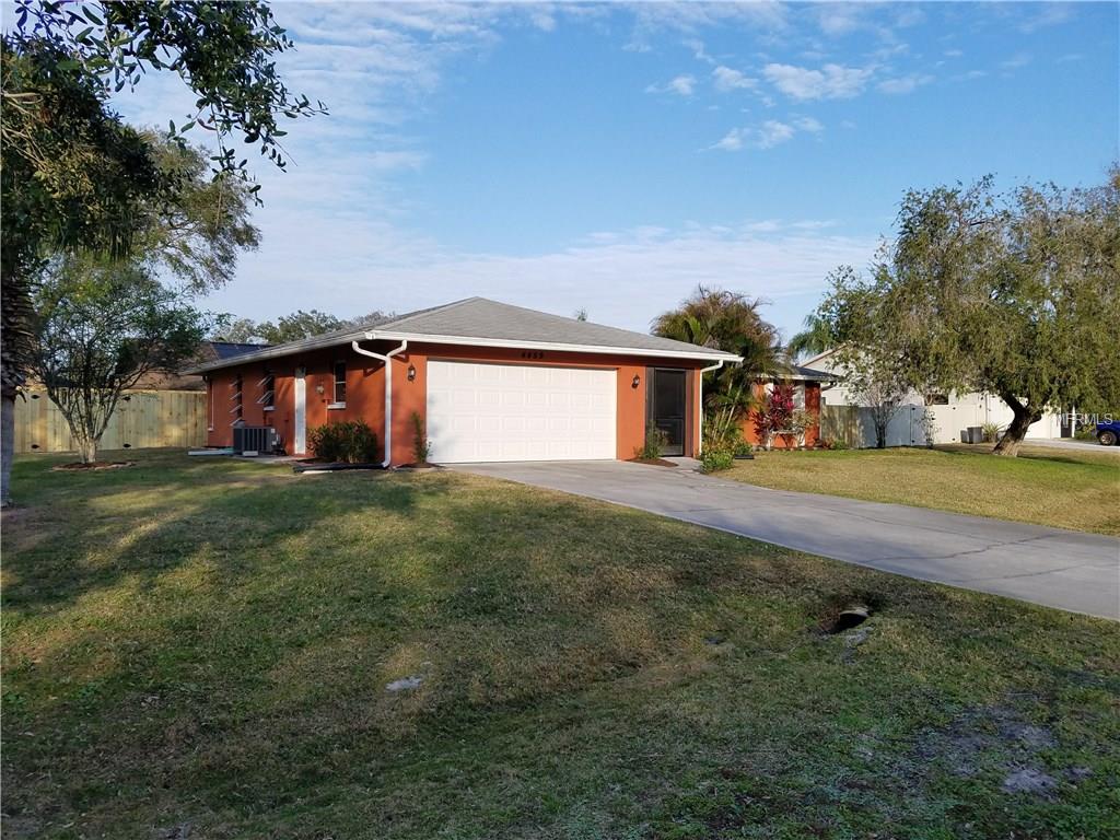 4459 MEADOW CREEK CIRCLE, SARASOTA, Florida 34233, 3 Bedrooms Bedrooms, 7 Rooms Rooms,2 BathroomsBathrooms,Residential,For sale,MEADOW CREEK,N5916283