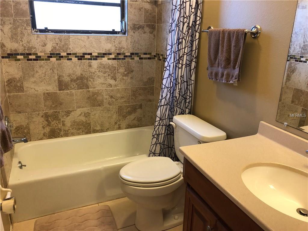 4459 MEADOW CREEK CIRCLE, SARASOTA, Florida 34233, 3 Bedrooms Bedrooms, 7 Rooms Rooms,2 BathroomsBathrooms,Residential,For sale,MEADOW CREEK,N5916283