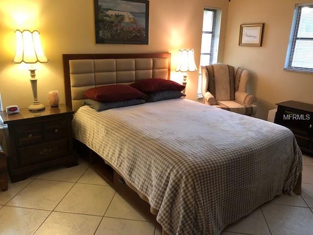 4459 MEADOW CREEK CIRCLE, SARASOTA, Florida 34233, 3 Bedrooms Bedrooms, 7 Rooms Rooms,2 BathroomsBathrooms,Residential,For sale,MEADOW CREEK,N5916283