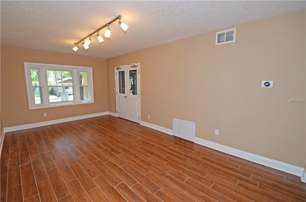 1511 E ROBINSON STREET, ORLANDO, Florida 32801, ,Commercial,For sale,ROBINSON,O5553709