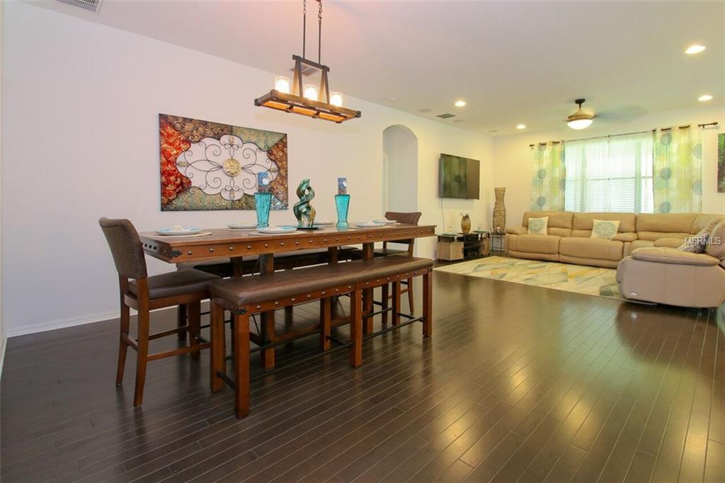 8418 BLUEVINE SKY DRIVE, LAND O LAKES, Florida 34637, 3 Bedrooms Bedrooms, 5 Rooms Rooms,2 BathroomsBathrooms,Residential,For sale,BLUEVINE SKY,T2899793