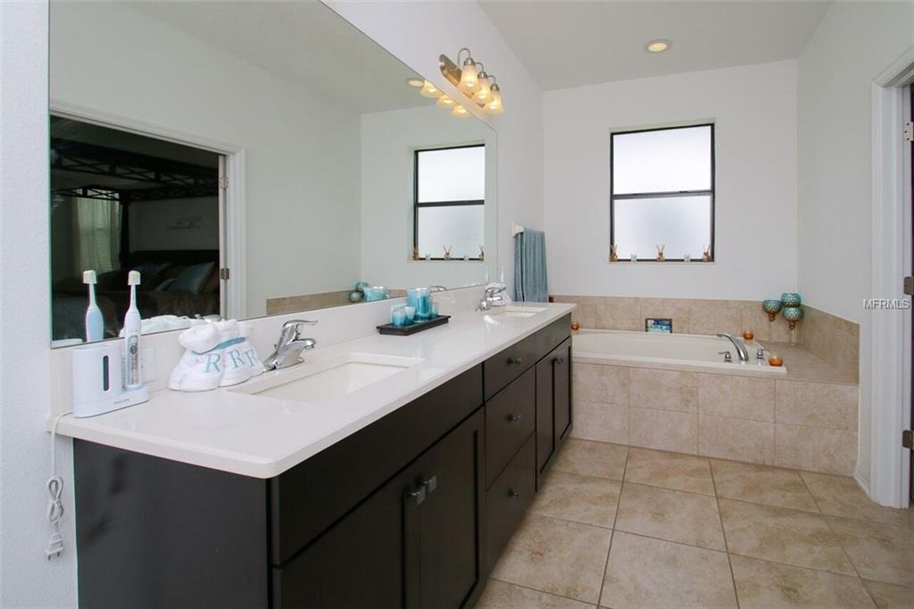 8418 BLUEVINE SKY DRIVE, LAND O LAKES, Florida 34637, 3 Bedrooms Bedrooms, 5 Rooms Rooms,2 BathroomsBathrooms,Residential,For sale,BLUEVINE SKY,T2899793