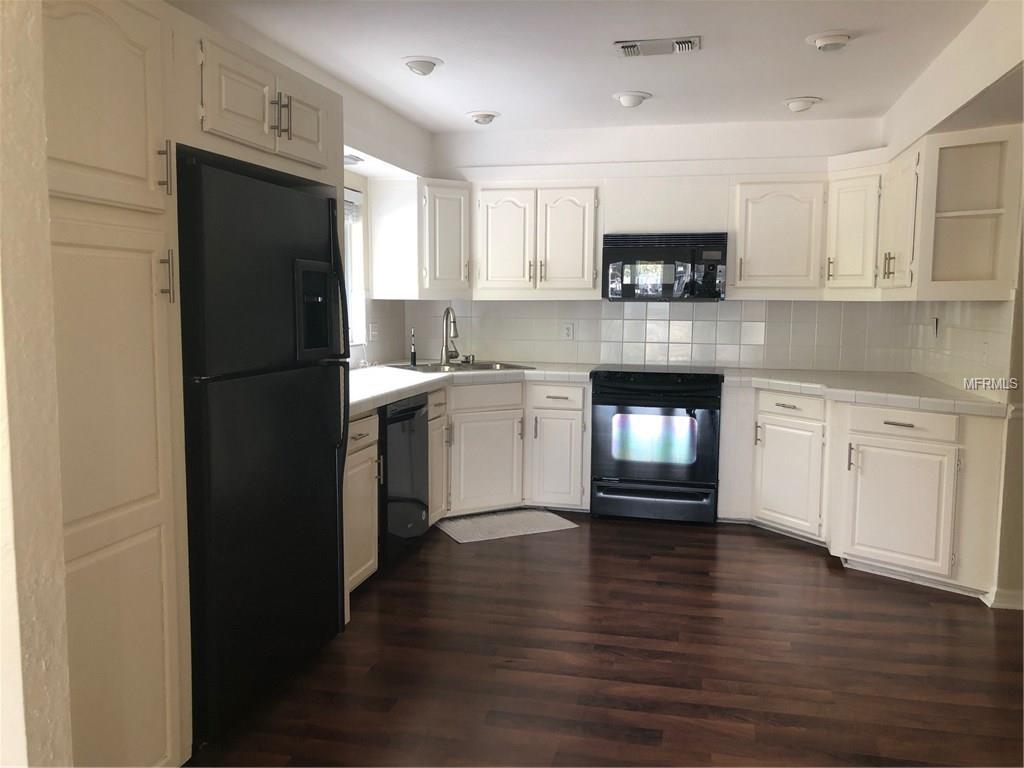 1118 MONTEREY BOULEVARD NE, ST PETERSBURG, Florida 33704, 4 Bedrooms Bedrooms, 1 Room Rooms,2 BathroomsBathrooms,Rental,For Rent,MONTEREY,U7847397