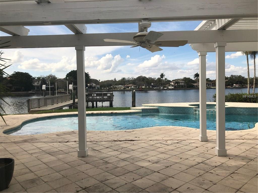 1118 MONTEREY BOULEVARD NE, ST PETERSBURG, Florida 33704, 4 Bedrooms Bedrooms, 1 Room Rooms,2 BathroomsBathrooms,Rental,For Rent,MONTEREY,U7847397