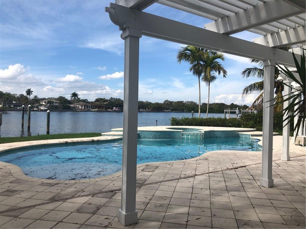 1118 MONTEREY BOULEVARD NE, ST PETERSBURG, Florida 33704, 4 Bedrooms Bedrooms, 1 Room Rooms,2 BathroomsBathrooms,Rental,For Rent,MONTEREY,U7847397