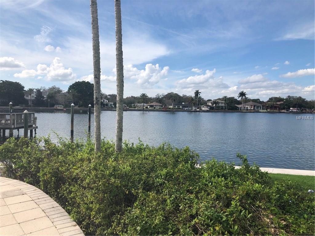 1118 MONTEREY BOULEVARD NE, ST PETERSBURG, Florida 33704, 4 Bedrooms Bedrooms, 1 Room Rooms,2 BathroomsBathrooms,Rental,For Rent,MONTEREY,U7847397