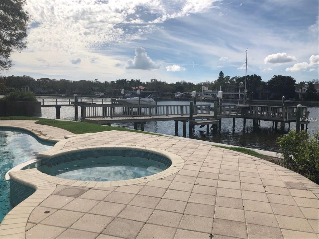 1118 MONTEREY BOULEVARD NE, ST PETERSBURG, Florida 33704, 4 Bedrooms Bedrooms, 1 Room Rooms,2 BathroomsBathrooms,Rental,For Rent,MONTEREY,U7847397