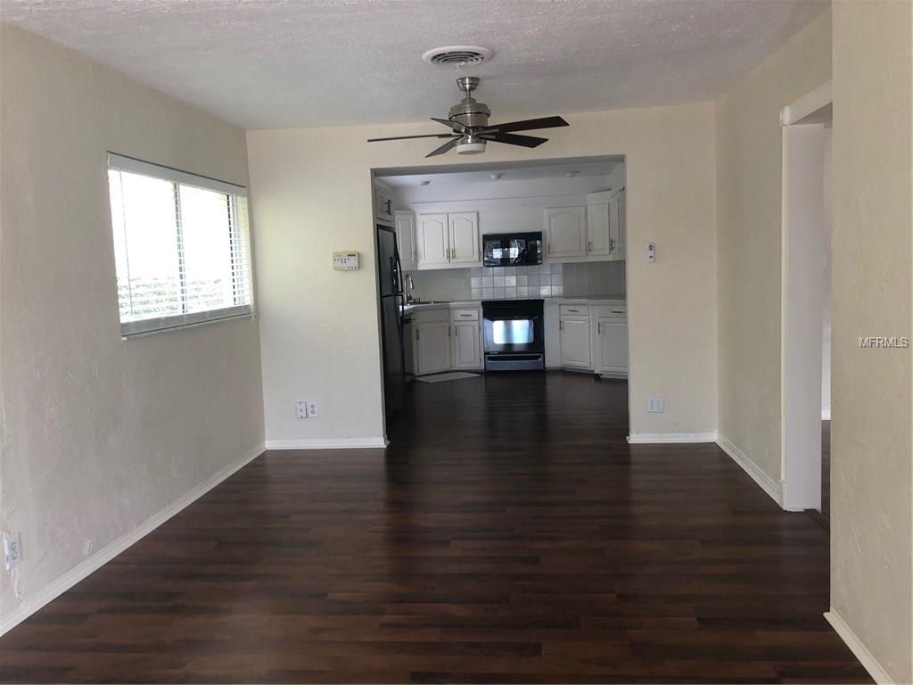 1118 MONTEREY BOULEVARD NE, ST PETERSBURG, Florida 33704, 4 Bedrooms Bedrooms, 1 Room Rooms,2 BathroomsBathrooms,Rental,For Rent,MONTEREY,U7847397