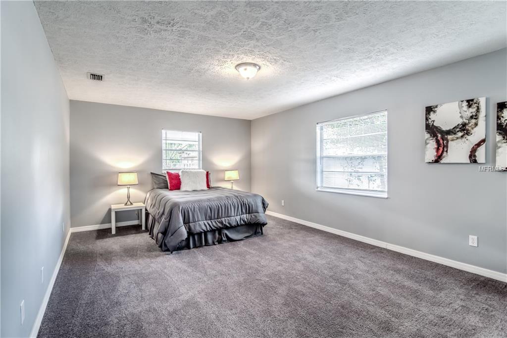 2910 W PINE STREET, TAMPA, Florida 33607, 4 Bedrooms Bedrooms, 7 Rooms Rooms,2 BathroomsBathrooms,Residential,For sale,PINE,O5553983