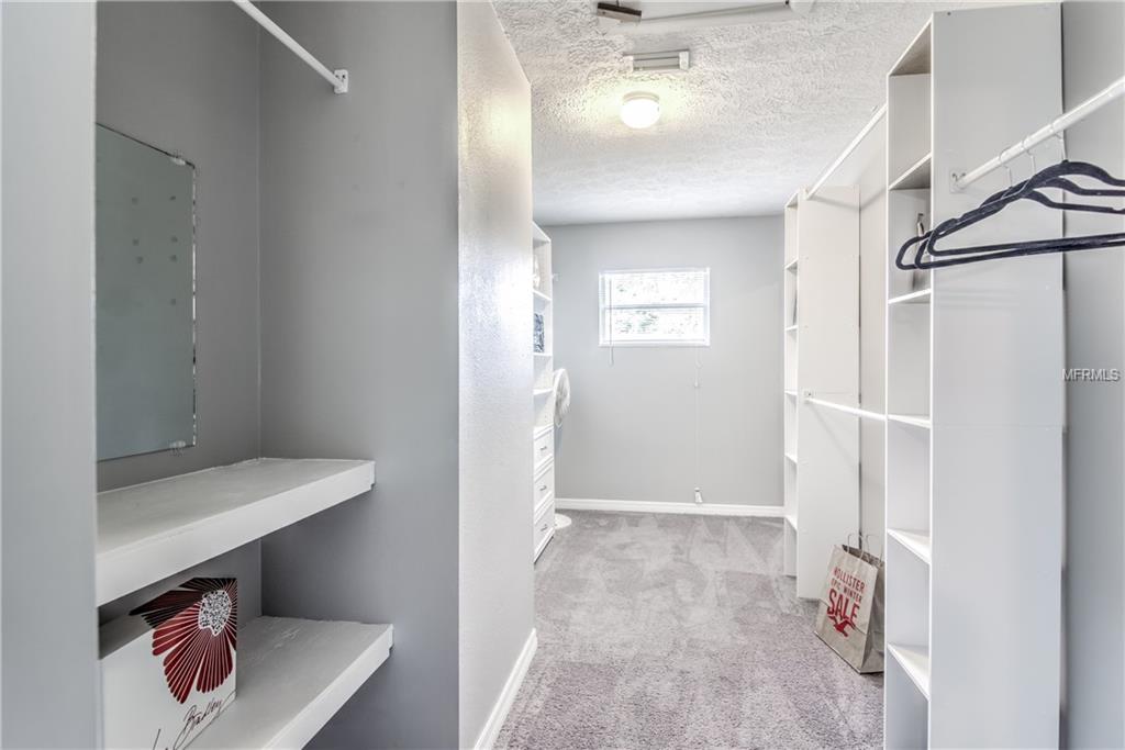 2910 W PINE STREET, TAMPA, Florida 33607, 4 Bedrooms Bedrooms, 7 Rooms Rooms,2 BathroomsBathrooms,Residential,For sale,PINE,O5553983