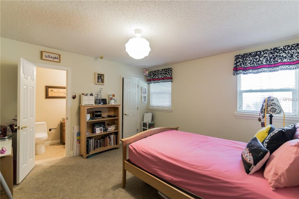 105 DESTINY CV, ALTAMONTE SPRINGS, Florida 32714, 5 Bedrooms Bedrooms, 10 Rooms Rooms,4 BathroomsBathrooms,Residential,For sale,DESTINY CV,O5557240