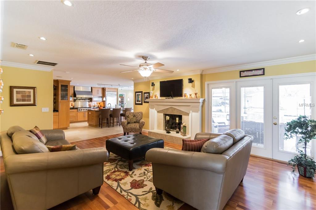 105 DESTINY CV, ALTAMONTE SPRINGS, Florida 32714, 5 Bedrooms Bedrooms, 10 Rooms Rooms,4 BathroomsBathrooms,Residential,For sale,DESTINY CV,O5557240