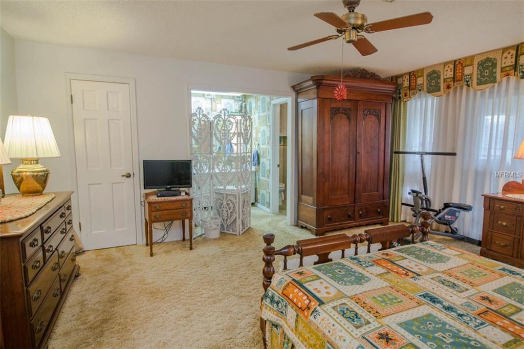 1225 ERROL PARKWAY, APOPKA, Florida 32712, 4 Bedrooms Bedrooms, 9 Rooms Rooms,2 BathroomsBathrooms,Residential,For sale,ERROL,G4852179