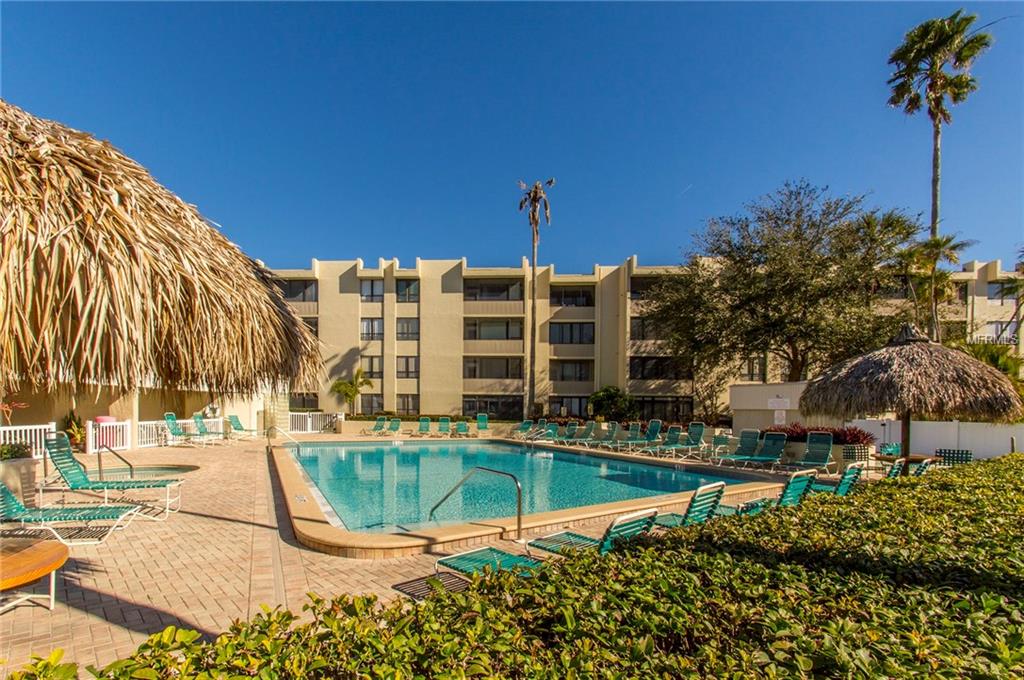 2615 COVE CAY DRIVE, CLEARWATER, Florida 33760, 2 Bedrooms Bedrooms, 4 Rooms Rooms,2 BathroomsBathrooms,Residential,For sale,COVE CAY,U7846503