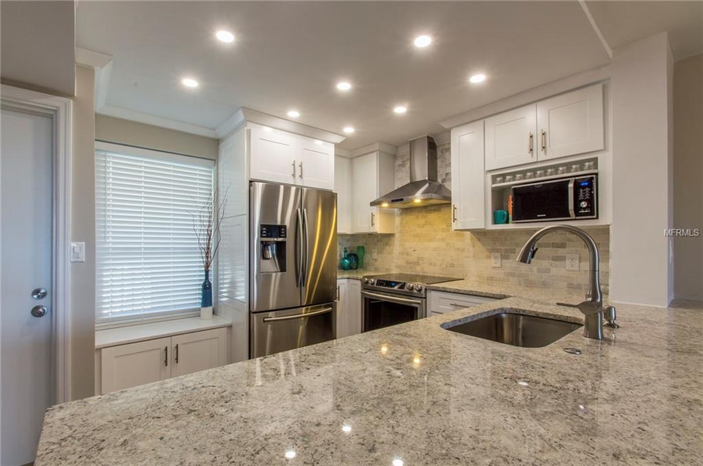 2615 COVE CAY DRIVE, CLEARWATER, Florida 33760, 2 Bedrooms Bedrooms, 4 Rooms Rooms,2 BathroomsBathrooms,Residential,For sale,COVE CAY,U7846503