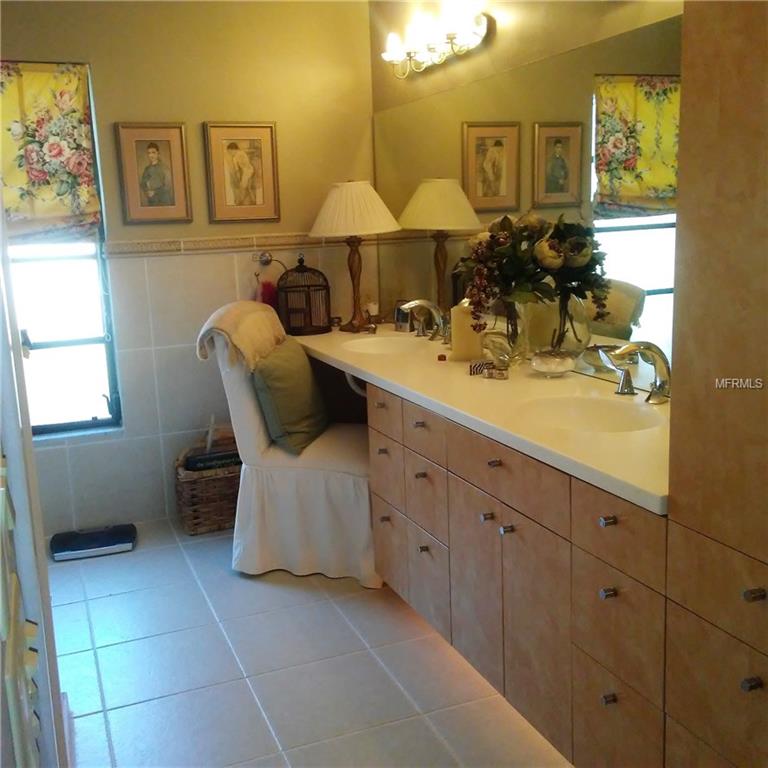 2242 PINE VIEW CIRCLE, SARASOTA, Florida 34231, 3 Bedrooms Bedrooms, 8 Rooms Rooms,2 BathroomsBathrooms,Residential,For sale,PINE VIEW,A4209218