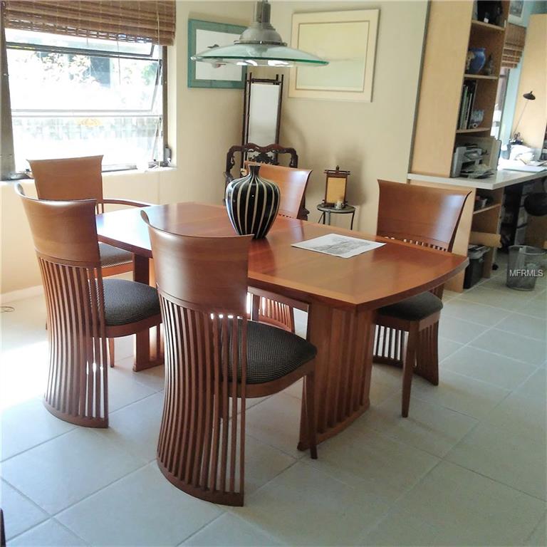 2242 PINE VIEW CIRCLE, SARASOTA, Florida 34231, 3 Bedrooms Bedrooms, 8 Rooms Rooms,2 BathroomsBathrooms,Residential,For sale,PINE VIEW,A4209218