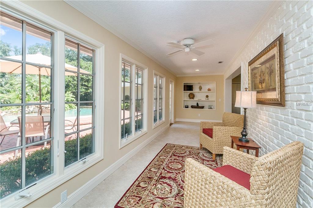 5 SHADOW LANE, MAITLAND, Florida 32751, 4 Bedrooms Bedrooms, 10 Rooms Rooms,3 BathroomsBathrooms,Residential,For sale,SHADOW,O5560936