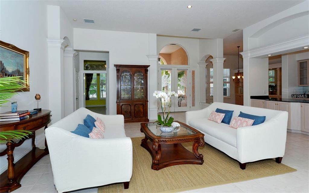 405 TRENWICK LANE, VENICE, Florida 34293, 4 Bedrooms Bedrooms, 11 Rooms Rooms,3 BathroomsBathrooms,Residential,For sale,TRENWICK,A4209969