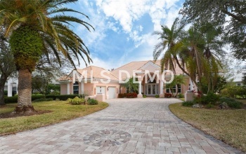 405 TRENWICK LANE, VENICE, Florida 34293, 4 Bedrooms Bedrooms, 11 Rooms Rooms,3 BathroomsBathrooms,Residential,For sale,TRENWICK,A4209969