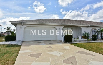 1341 BLUEWATER DRIVE, SUN CITY CENTER, Florida 33573, 2 Bedrooms Bedrooms, 7 Rooms Rooms,2 BathroomsBathrooms,Residential,For sale,BLUEWATER,T2928459