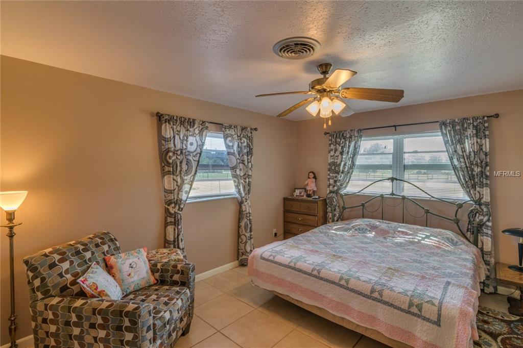 1109 TWIN LAUREL BOULEVARD, NOKOMIS, Florida 34275, 3 Bedrooms Bedrooms, 6 Rooms Rooms,3 BathroomsBathrooms,Residential,For sale,TWIN LAUREL,A4169557