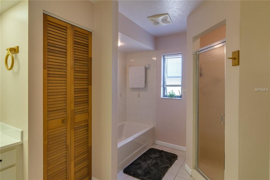 1109 TWIN LAUREL BOULEVARD, NOKOMIS, Florida 34275, 3 Bedrooms Bedrooms, 6 Rooms Rooms,3 BathroomsBathrooms,Residential,For sale,TWIN LAUREL,A4169557